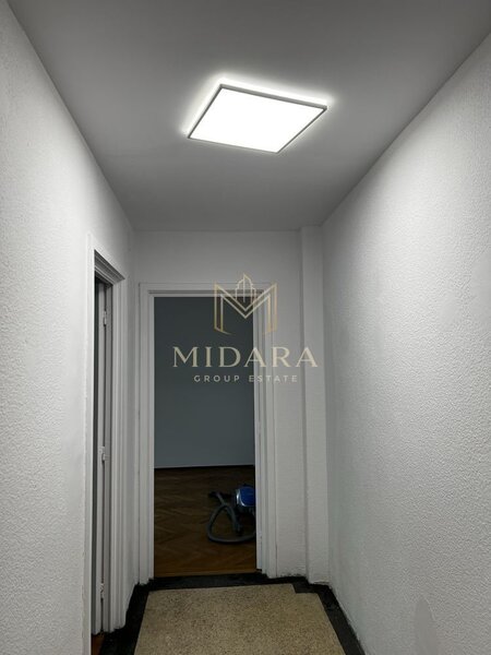 Maresal Averescu, 2 camere decomandat, etaj 1, prima inchiriere, 600 €.